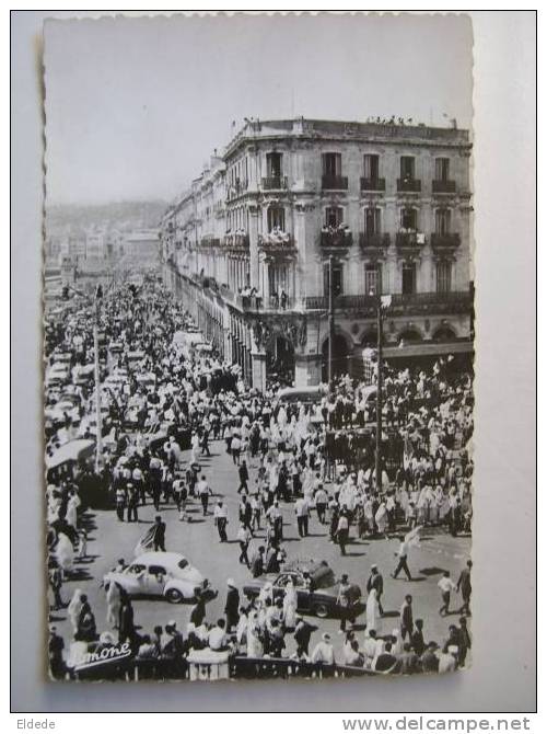 Guerre Algérie Fetes Independance El Djezair Alger la place et le bd de la republique
