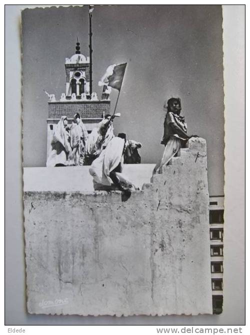 Guerre Algérie Fetes Independance El Djezair Alger scene patriotique a la mosquée