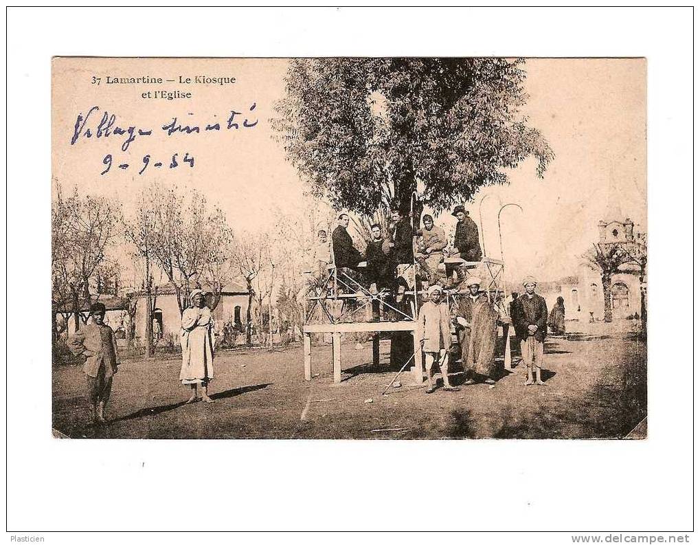LAMARTINE, CARTE RARE, PRES D'ORLEANSVILLE, LE KIOSQUE ET L'EGLISE, VILLAGE SINISTRE 9/9/1954, TRES BELLE ANIMATION