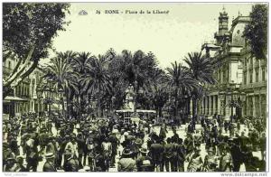 BÔNE - Place de la Liberté