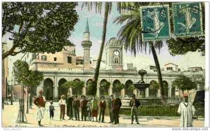 BÔNE - La Place d'Armes et la Mosquée