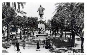 ALGERIE - BONE - ENTREE DU COURS ET STATUE DE THIERS