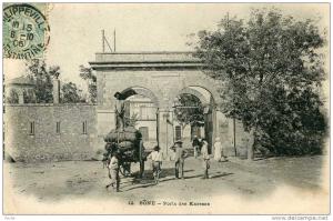 N°4470 -cpa Bône -porte des Karesas- RR-