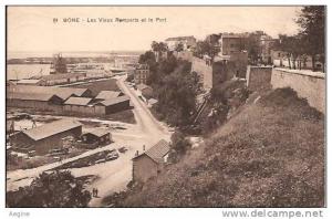 ALGERIE- ref no 794- bone - les vieux remparts et le port    -bon etat