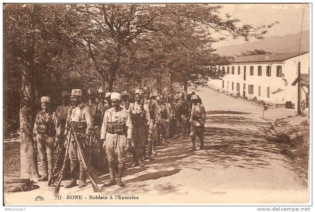 ALGERIEBONE SOLDATS A L´EXERCICE N°70
