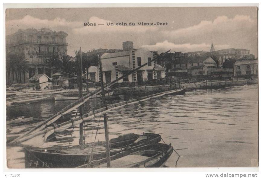 ALGERIE BÔNE UN COIN DU VIEUX PORT BARQUES DE PÊCHE  BELLE CARTE ANIMEE