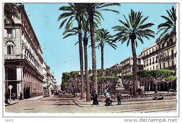 Algérie -  Z713 - Bone - Bône - Entrée du Cours Bertagna -  bon état  - semi moderne petit format