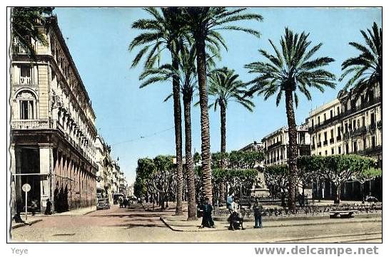 BONE - Entrée du Cours Bertagna