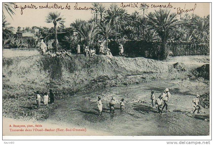 ALGERIE Traversée dans l'Oued béchar (Extr Sud Oranais) cpa animée