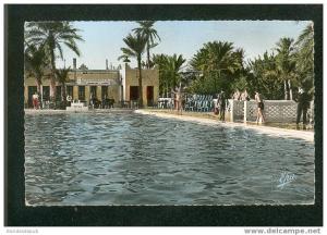 CPSM - Algérie - Collomb Béchar - La Piscine Municipale ( animée Ed. Photos Africaines 176)
