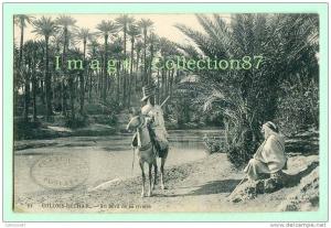 AFRIQUE - ALGERIE - COLOMB BECHAR - AU BORD de la RIVIERE