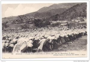 CPA Bougie Bejaia Algérie grande prière Sebha ou Achrine (27 ème jour Ramadan) 3 ème phase édit A. Caravano n°79