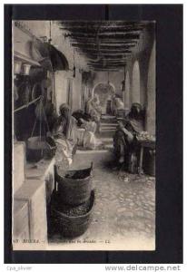 ALGERIE Biskra Types, Boutiquiers sous les Arcades, beau plan, Métier, ed LL 103, 191?