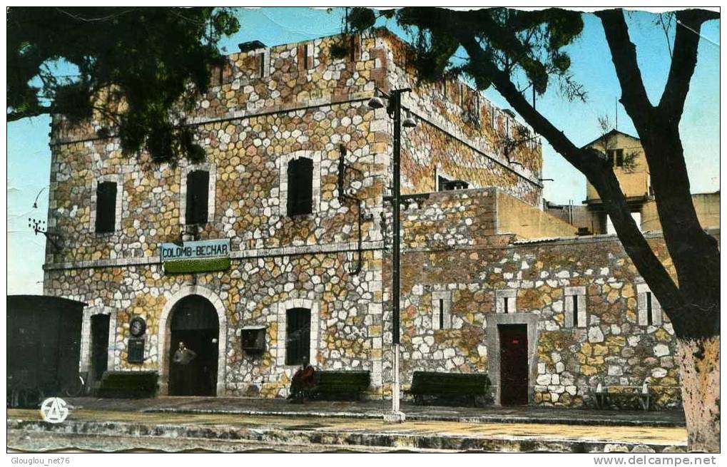 COLOMB-BECHARD.....LA GARE.....CPSM PETIT FORMAT