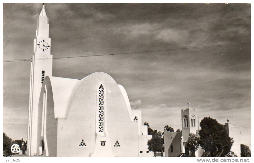 CPSM Colomb Bechar la cathedrale