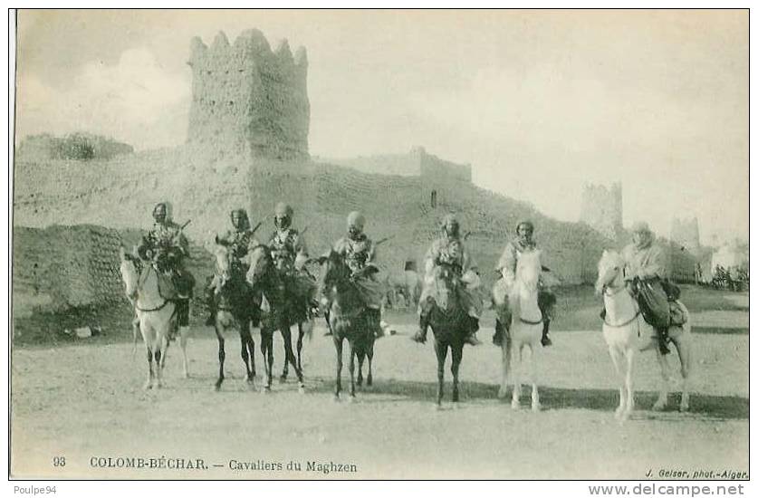 93.- COLOMB-BECHAR. - Cavaliers du Maghzen