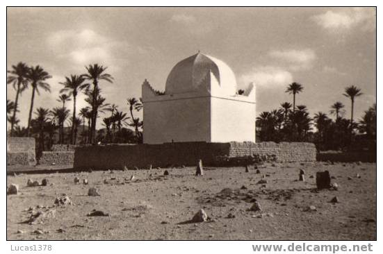 19  /COLOMB  BECHAR / UN MARABOUT
