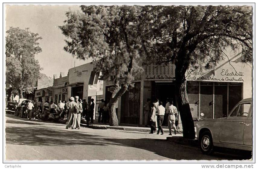 ALGERIE - COLOMB BECHARD (Saoura) - La Rue principale (cpsm années 50)