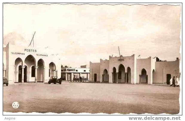 ALGERIE- ref no 434- colom-bechar- la poste et la mairie    - bon etat