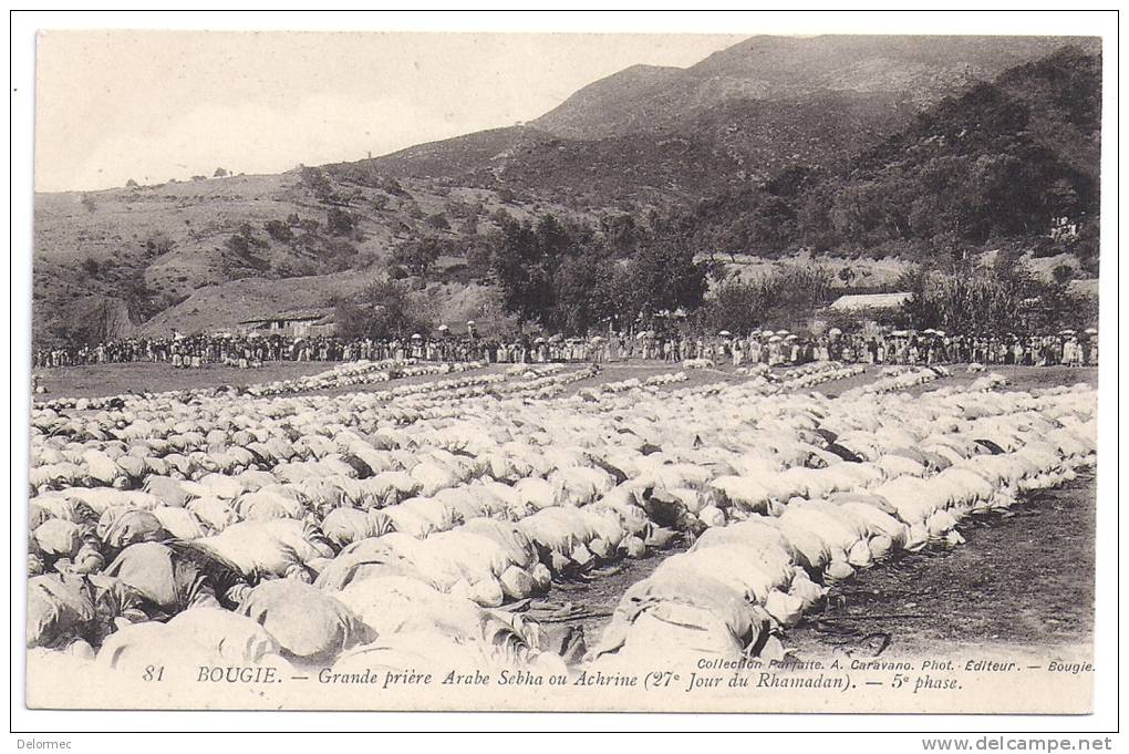 CPA Bougie Bejaia Algérie grande prière Sebha ou Achrine (27 ème jour Ramadan) 5 ème phase édit A. Caravano n°81