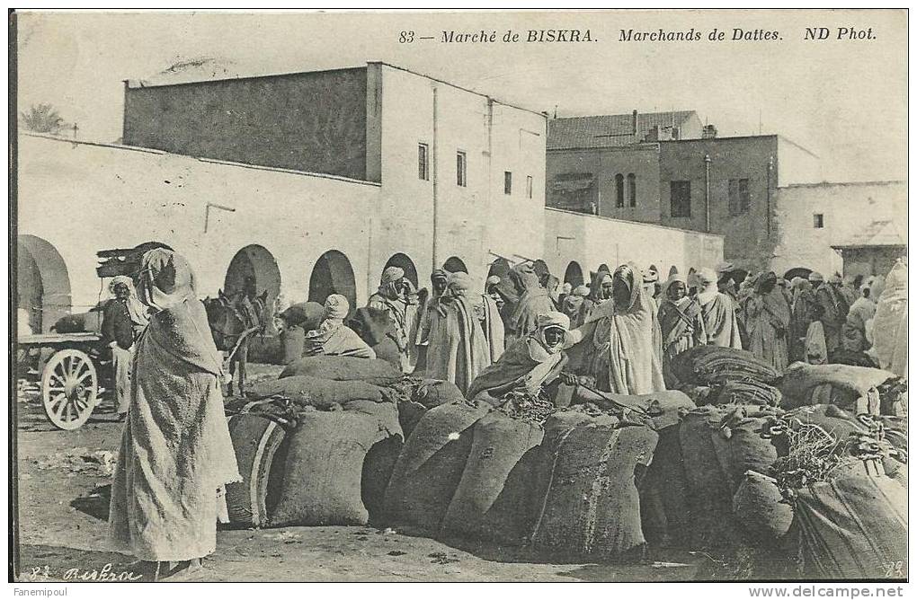 MARCHÉ DE BISKRA.  Marchands de dattes