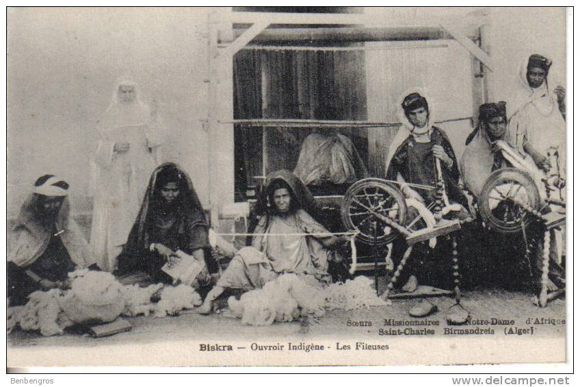 Biskra  ouvroir indigène les fileuses(soeurs missionnaires de Notre Dame d'Afrique St Charles Birmandréis Alger ))