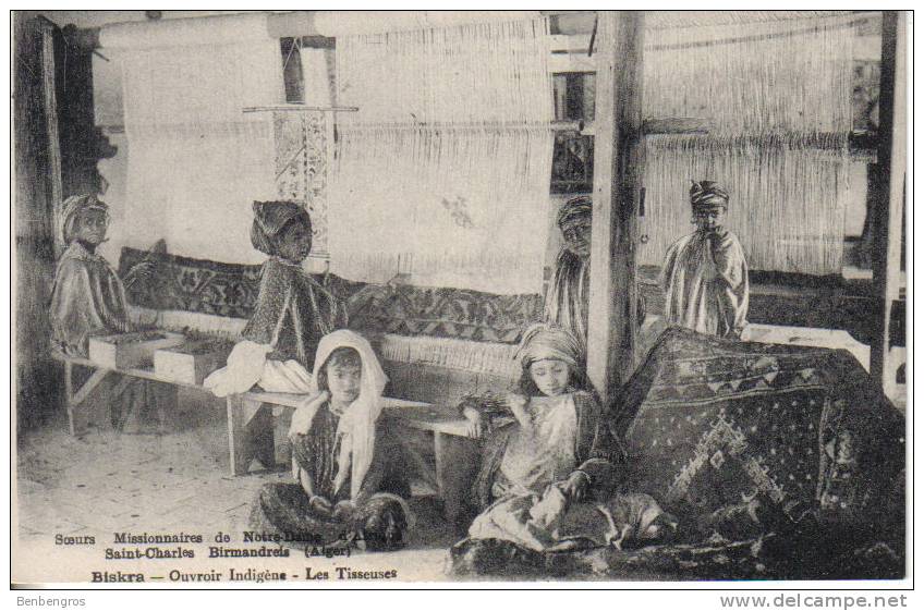 Biskra  Ouvroir indigène les tisseuses (soeurs missionnaires de Notre Dame d´Afrique St Charles Birmandréis Alger ))