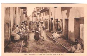 CPA - 188 -  BISKRA - RUE DES OULEDS NAILS - N. D. TRES ANIMEE