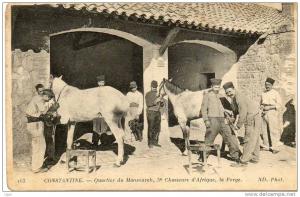 CPA - ALGERIE - CONSTANTINE - Quartier du Mansourah, 3e Chasseurs d'Afrique, La Forge - coins arrondis - 574