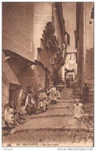 CONSTANTINE - Une rue arabe