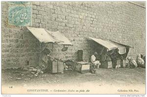 ALGERIE.CONSTANTINE.CORDO NNIERS ARABES EN PLEIN AIR
