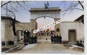 ALGERIE  Constantine Quartier Gallifet du 67eme régiment d'artillerie   . 9x14 dentelée , glaçée ,