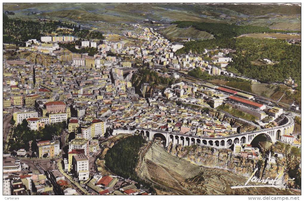 AFRIQUE,ALGERIE,CONSTANTI NE,vue  panoramique aérienne de luxe,pont sidi-rached,architecture et maisons française,rare