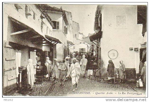 9-Costantine-Algerie Francaise-Quartier Arabe-Animé-v.1906 x Paris-Timbre 5c. France.