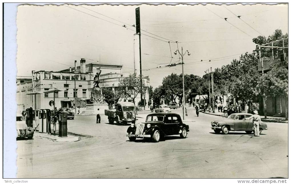 CONSTANTINE - Place Lamoricière