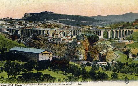 Constantine Le plus haut pont de Pierre du MOnde entier Carte LL N° 10 écrite en 1922