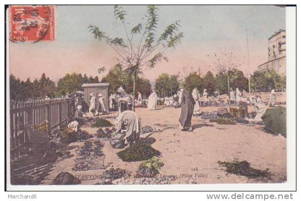 ALGERIE . CONSTANTINE . PETIT MARCHE AUX LEGUMES PLACE VALEE