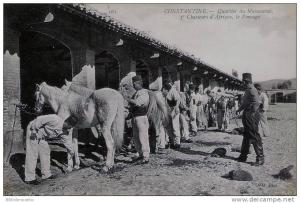 ALGERIE - CONSTANTINE - QUARTIER DU MANSOURAB - 3é CHASSEURS D´AFRIQUE, LE PANSAGE