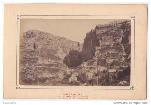 (Photo) 040, Algérie, Constantine, Le Rhummel et Sidi Mecid, Vue prise de la Poudrerie, photo collée sur carton 19 x 12,