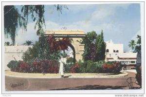 JP . ALGERIE  . LAGHOUAT  . porte des anciens  remparts  .