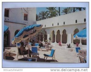 Hotel Marhaba    LAGHOUAT  cour intérieure