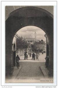 LAGHOUAT , LA MOSQUEE , ANIMATION