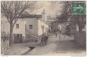 Algérie - Mostaganem (arabe???????) - Une rue de Tigditt