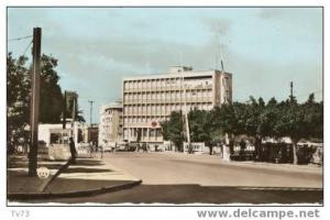 c 134 - MOSTAGANEM - Avenue Anatole France et l'Hotel des finances - (Algérie)