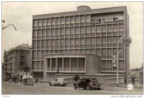 AFRIQUE. ALGERIE. MOSTAGANEM. Vue sur Le Palais des Finances et La Station d´Essence SHELL. Carte Dentelée.
