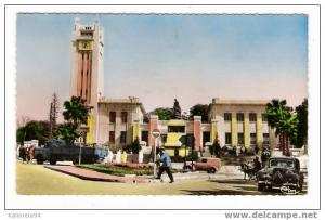 ALGERIE  /  MOSTAGANEM  ( près d´ORAN )  /  L´ HÔTEL  DE  VILLE  (   AUTOMOBILES années 50   traction CITROËN )
