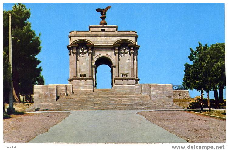 CONSTANTINE (Algérie) - Monument aux Morts