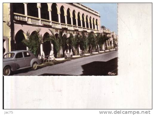 LAGHOUAT   OASIS   HOTEL SAHARIEN