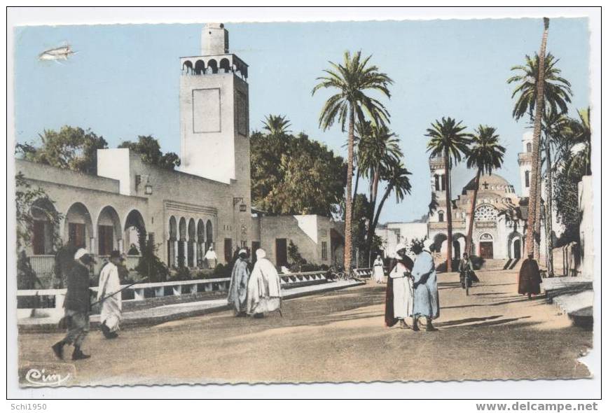 JP . ALGERIE  . LAGHOUAT  .l' église et la sous préfecture   . 1966 .