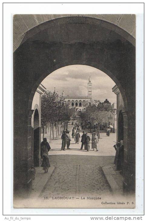 LAGHOUAT , LA MOSQUEE , ANIMATION